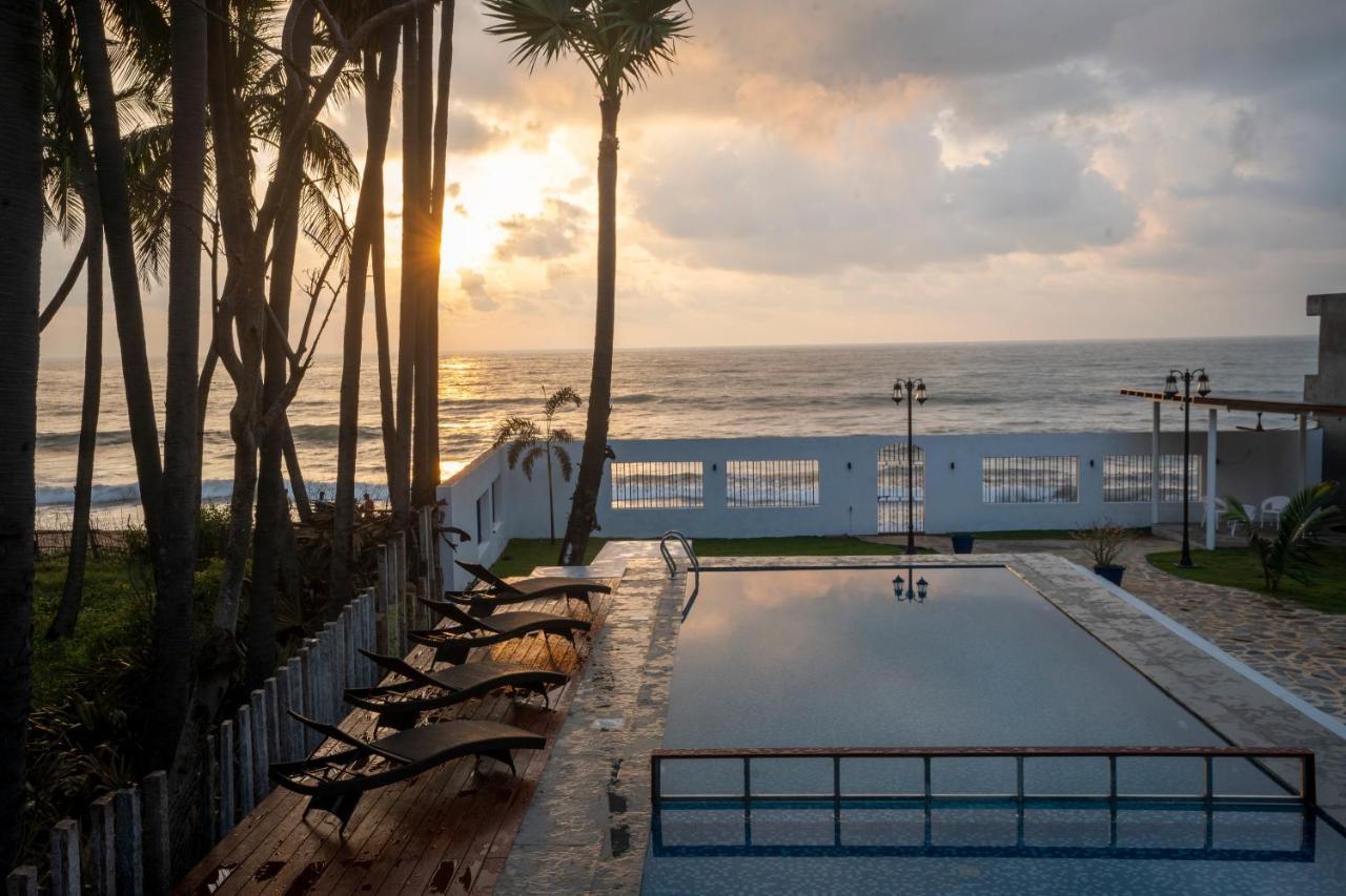 Greek Bay Hotel Auroville Buitenkant foto